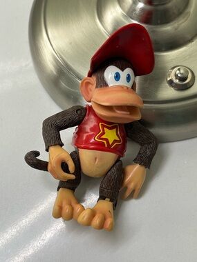 Nintendo Diddy Kong Racing Diddy Kong Figure Toy Biz Video Game Superstars 1999